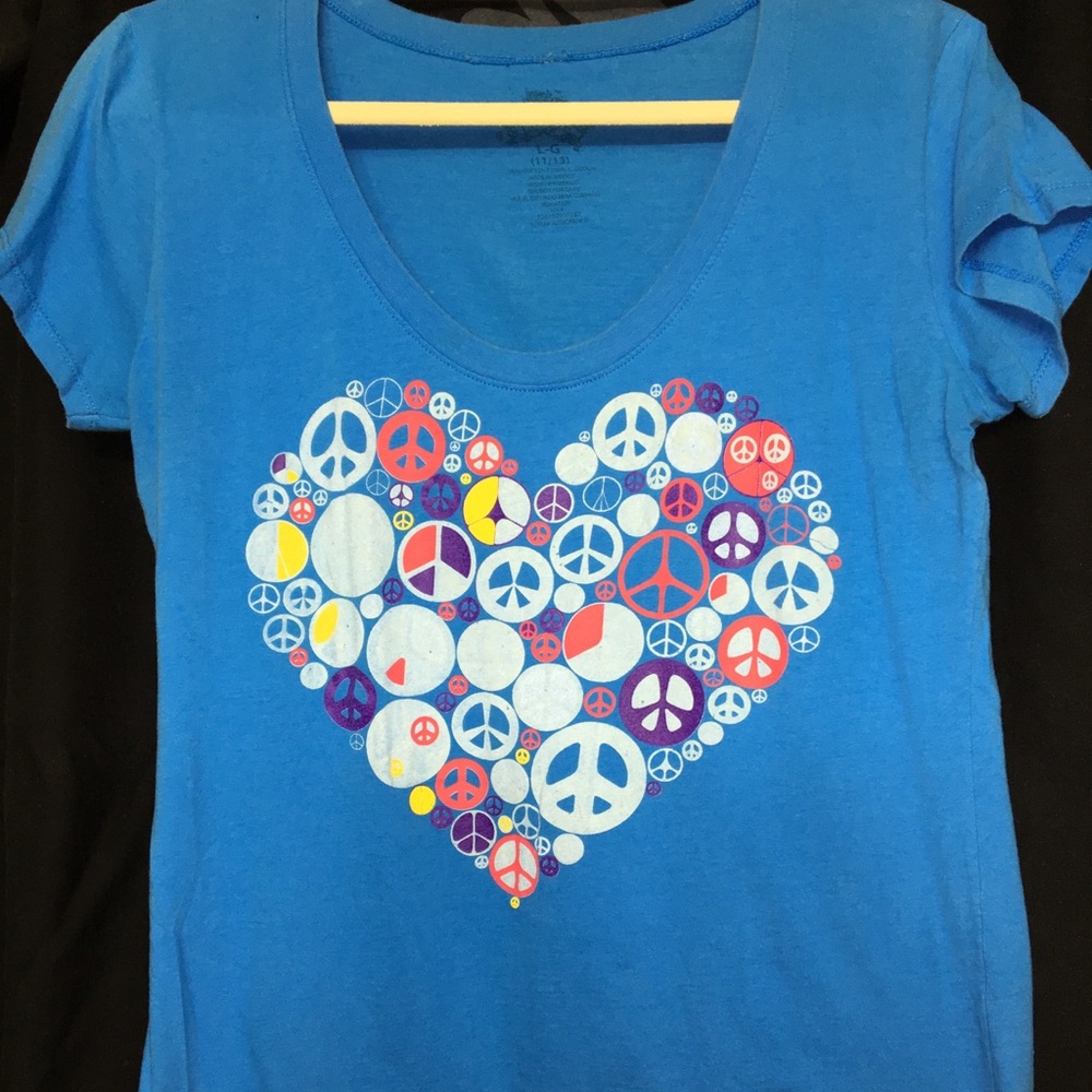 Large blue T-shirt with heart peace sign!